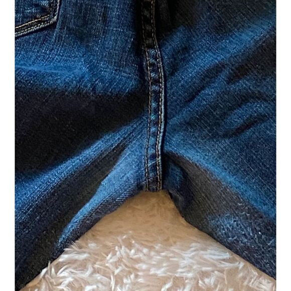 Levi’s SZ 10/30 Woman’s Demi Curve Mid Rise Straight Leg Dark Denim Jea… - Picture 12 of 12